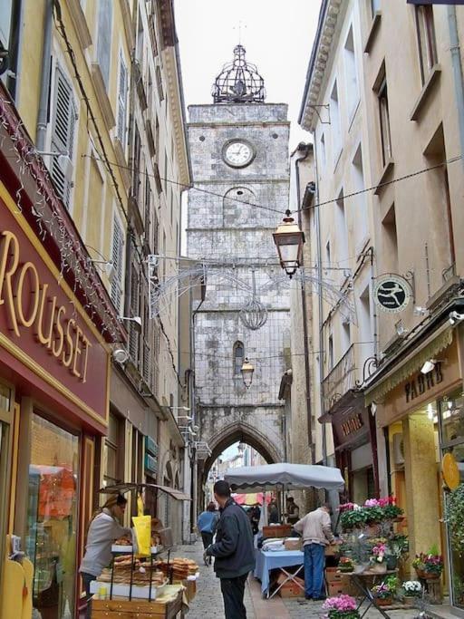 Gite Aux Bons Voisins Горд Экстерьер фото