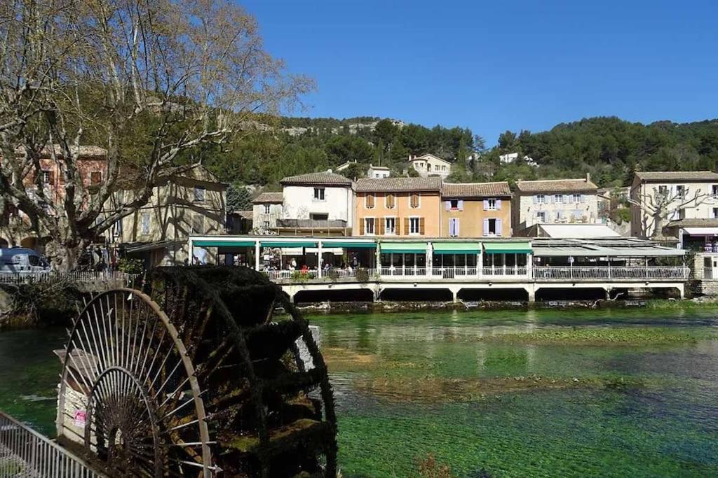 Gite Aux Bons Voisins Горд Экстерьер фото